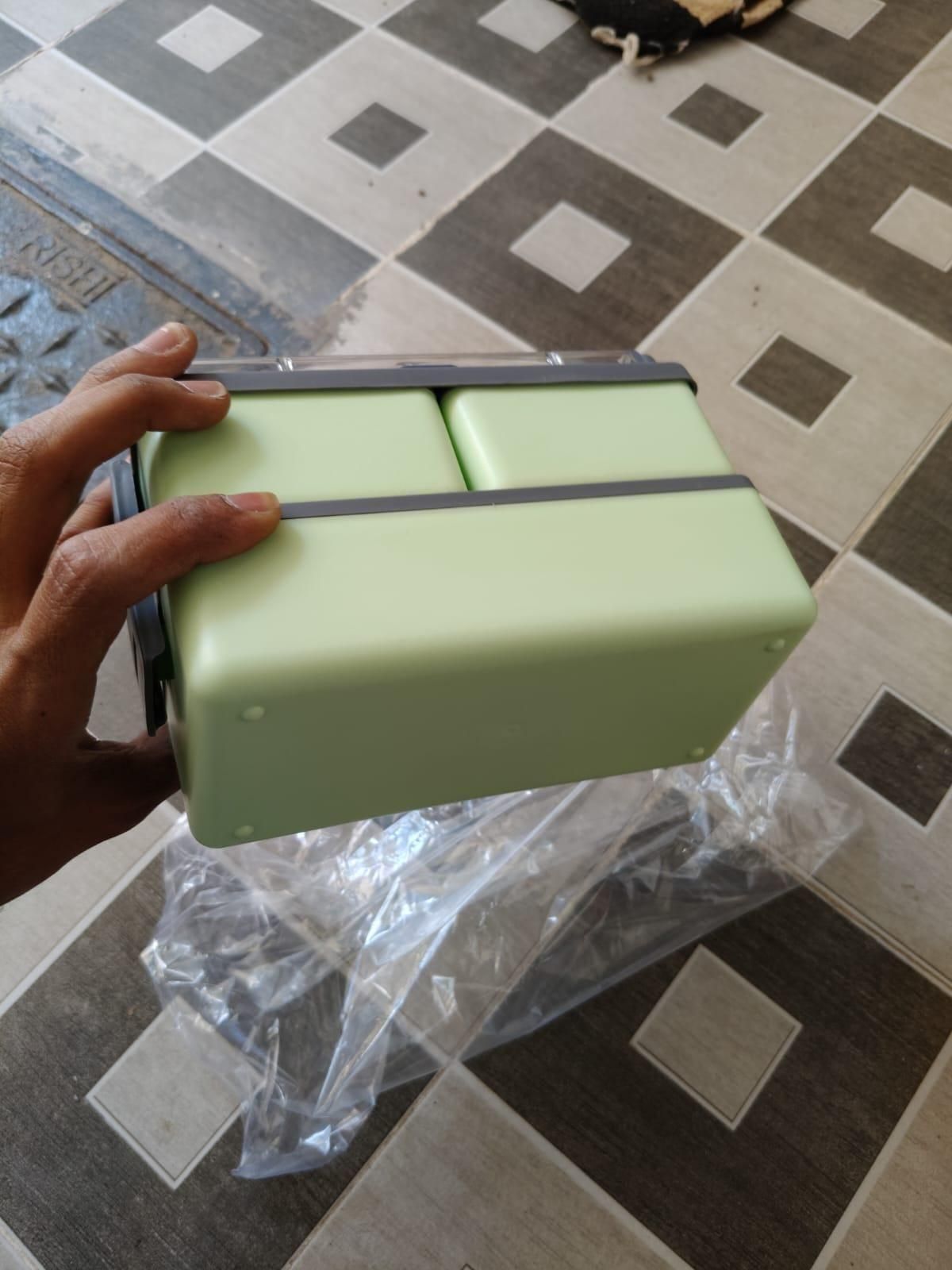 Bento-Style Compartment Lunch Box – Streamlined Meals, Fresh and Balanced